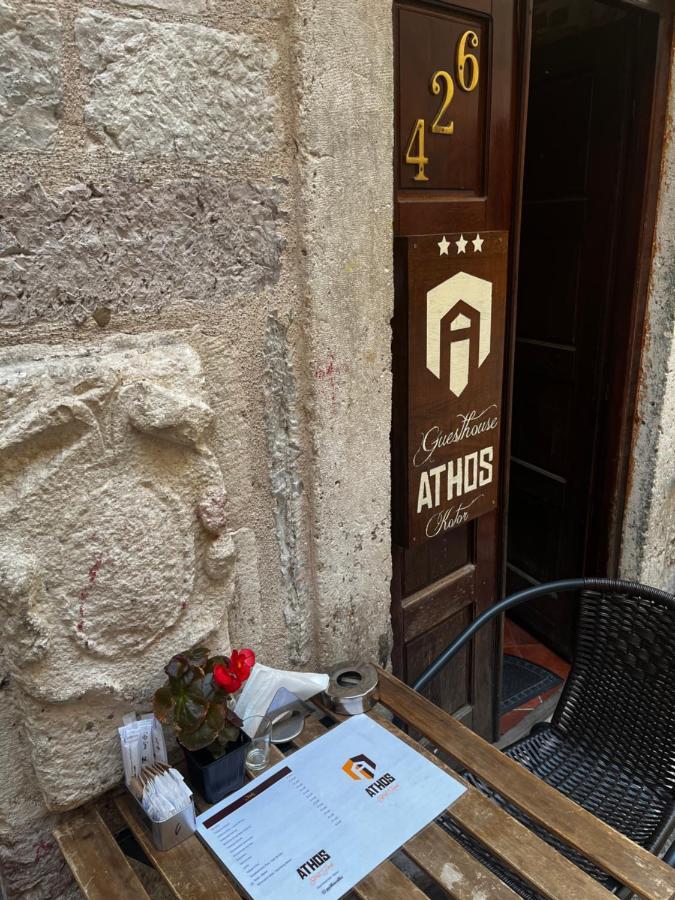 Athos Guesthouse Cattaro Esterno foto